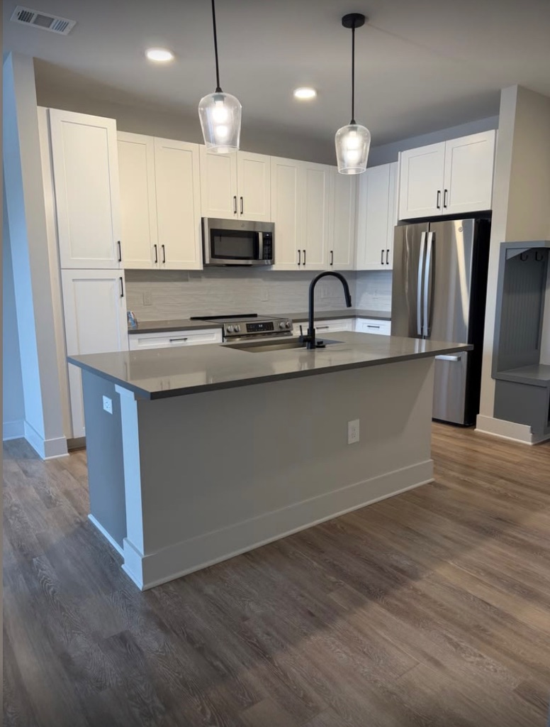 Vacant Unit Turn Cleaning